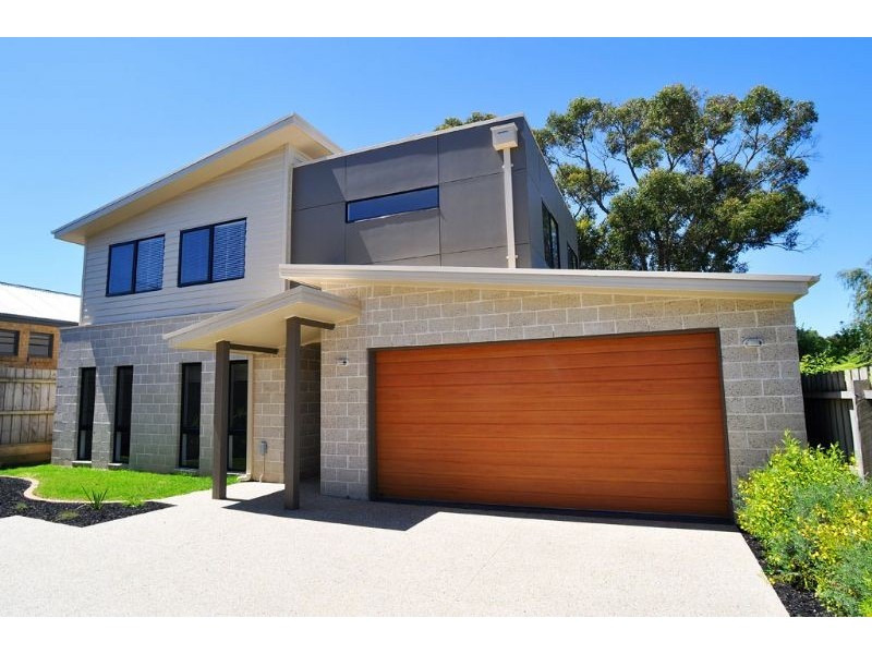 2/6 Russell St, Inverloch VIC 3996