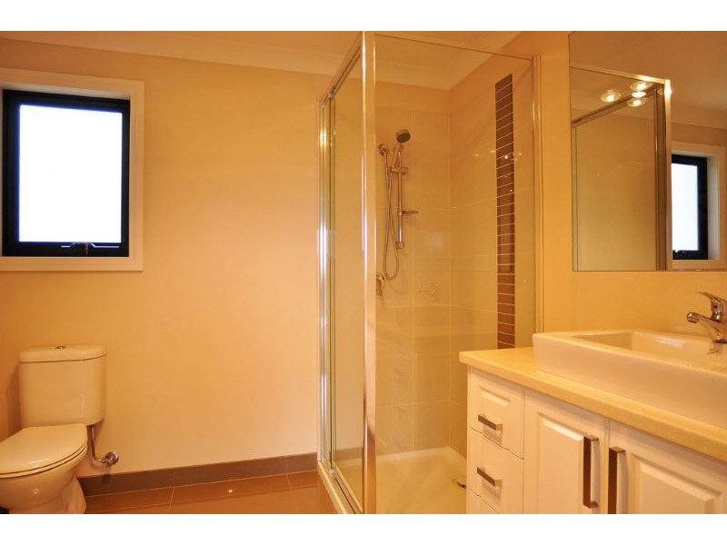 2/6 Russell St, Inverloch VIC 3996