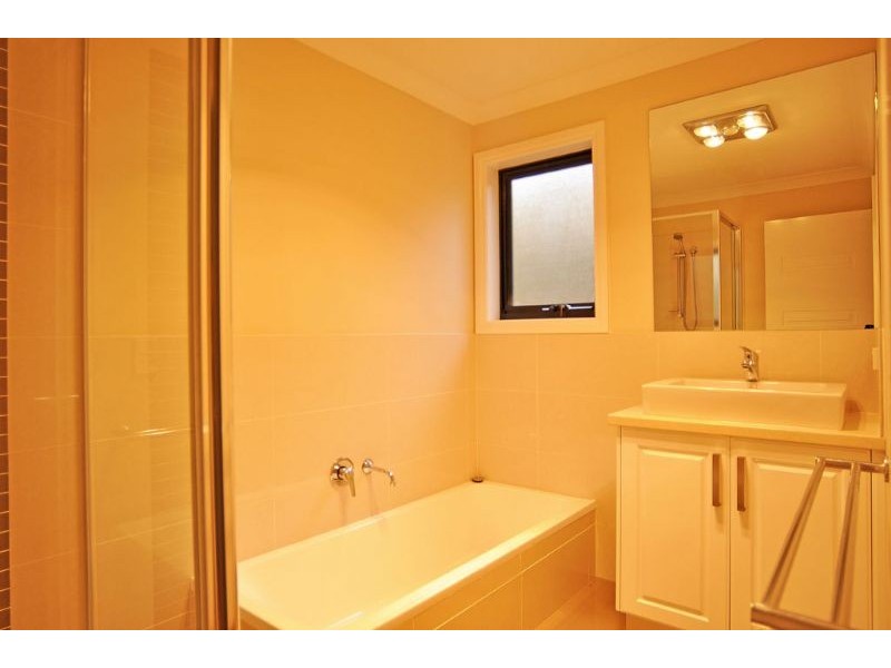 2/6 Russell St, Inverloch VIC 3996