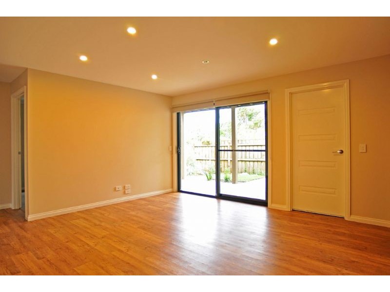 2/6 Russell St, Inverloch VIC 3996