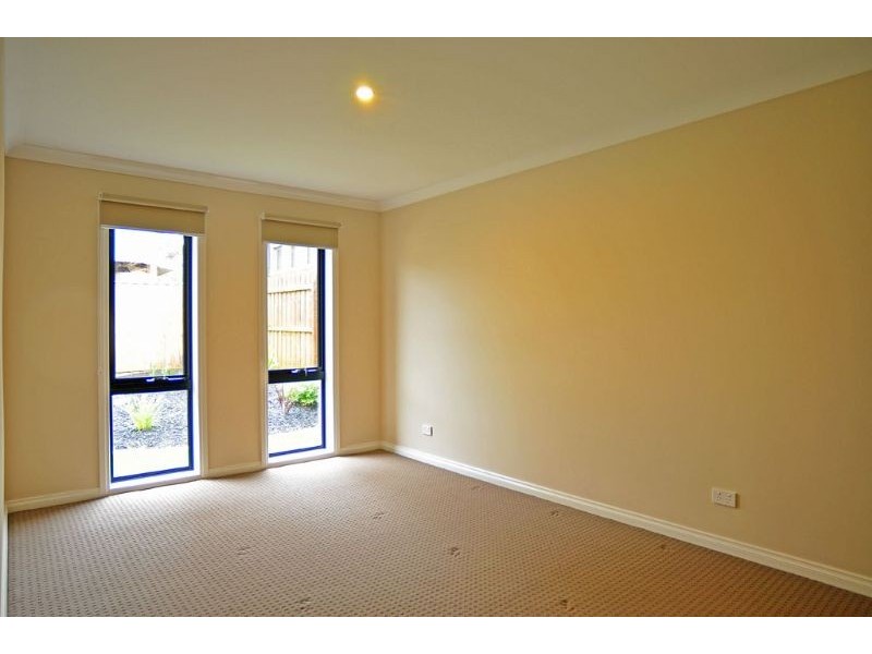2/6 Russell St, Inverloch VIC 3996