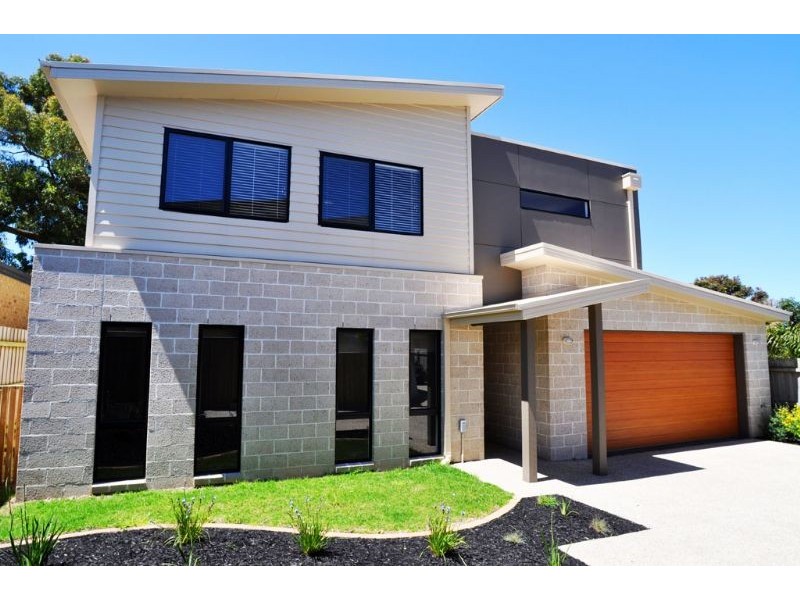 2/6 Russell St, Inverloch VIC 3996