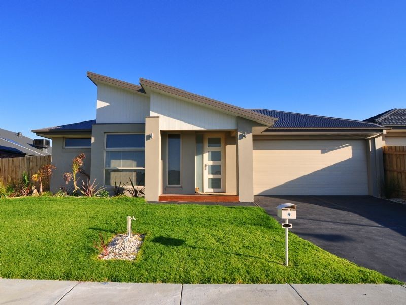 9 Queenscliff Drive, Inverloch VIC 3996