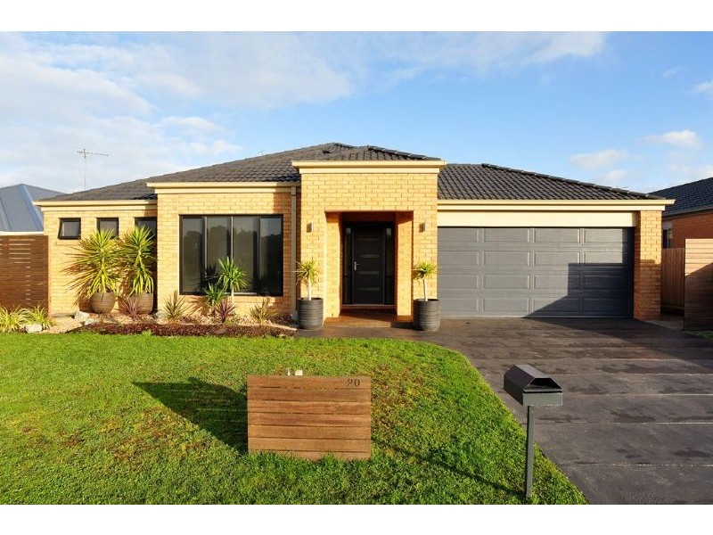 20 Endeavour Place, Inverloch VIC 3996