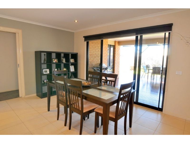 20 Endeavour Place, Inverloch VIC 3996