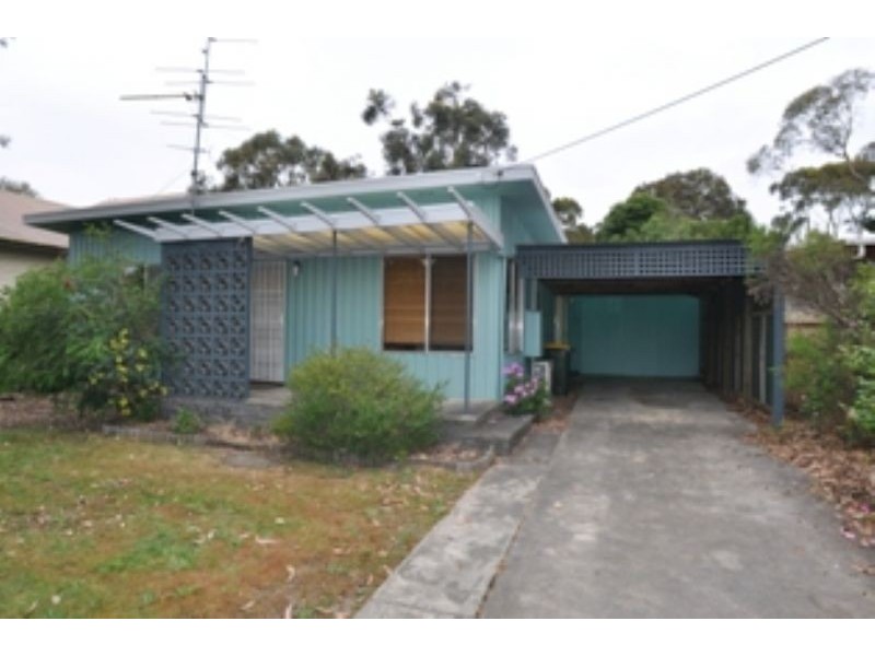 75 Halford Street, Inverloch VIC 3996