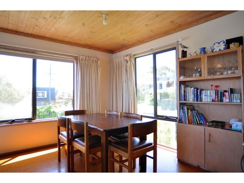 4 Beilby Avenue, Inverloch VIC 3996