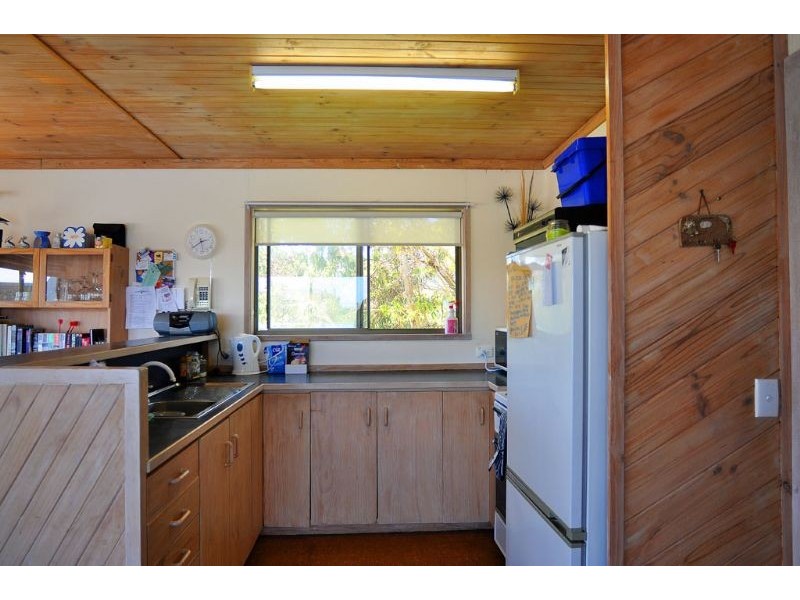 4 Beilby Avenue, Inverloch VIC 3996