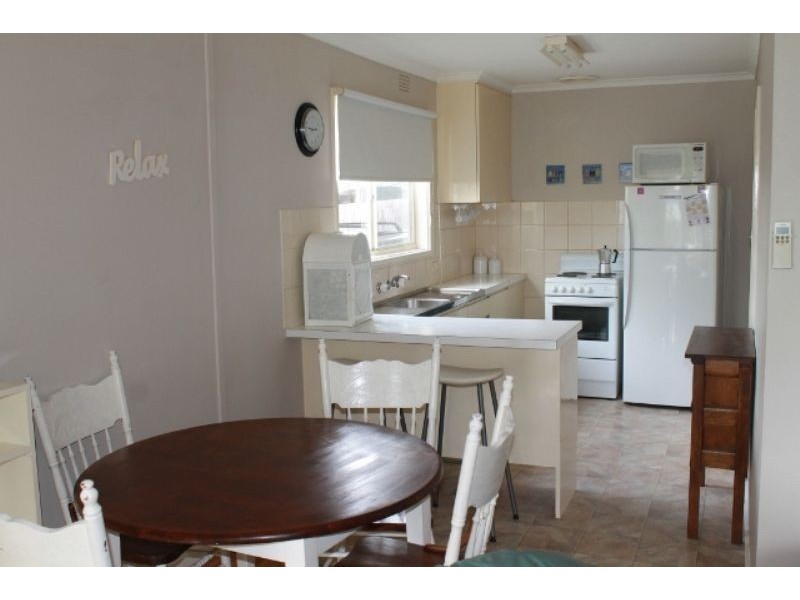 1a Stewart Avenue, Inverloch VIC 3996