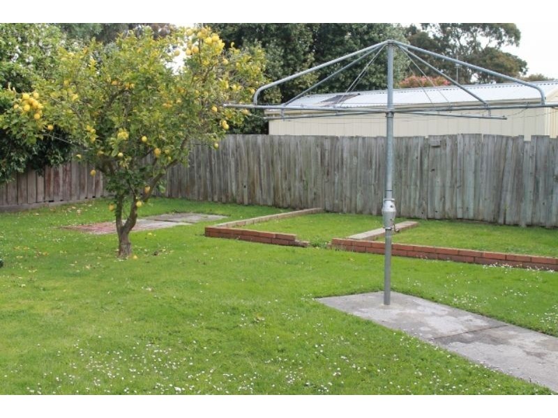 1a Stewart Avenue, Inverloch VIC 3996