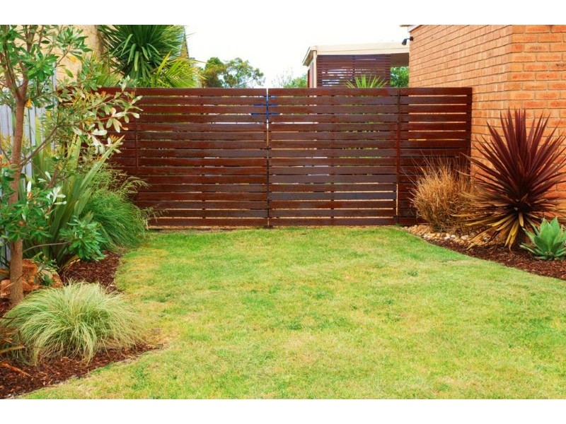 8 Queenscliff Drive, Inverloch VIC 3996