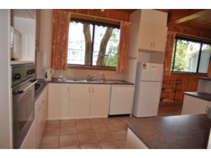 25 Beach Avenue, Inverloch VIC 3996