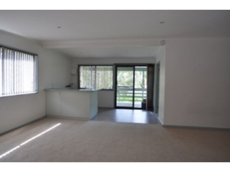 25 Beach Avenue, Inverloch VIC 3996