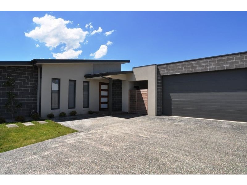 4 Wattle Court, Inverloch VIC 3996