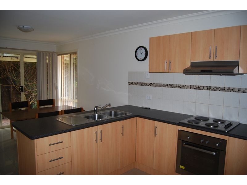 1/12 Nation Court, Inverloch VIC 3996