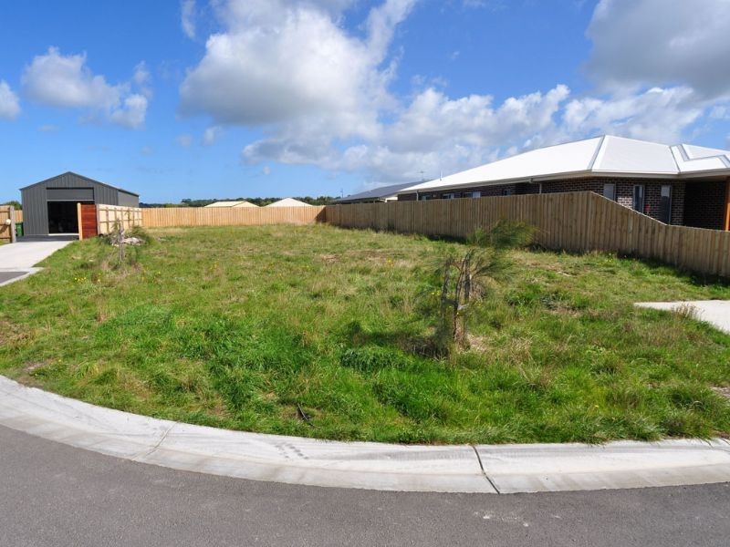 12 Lavender Place, Inverloch VIC 3996