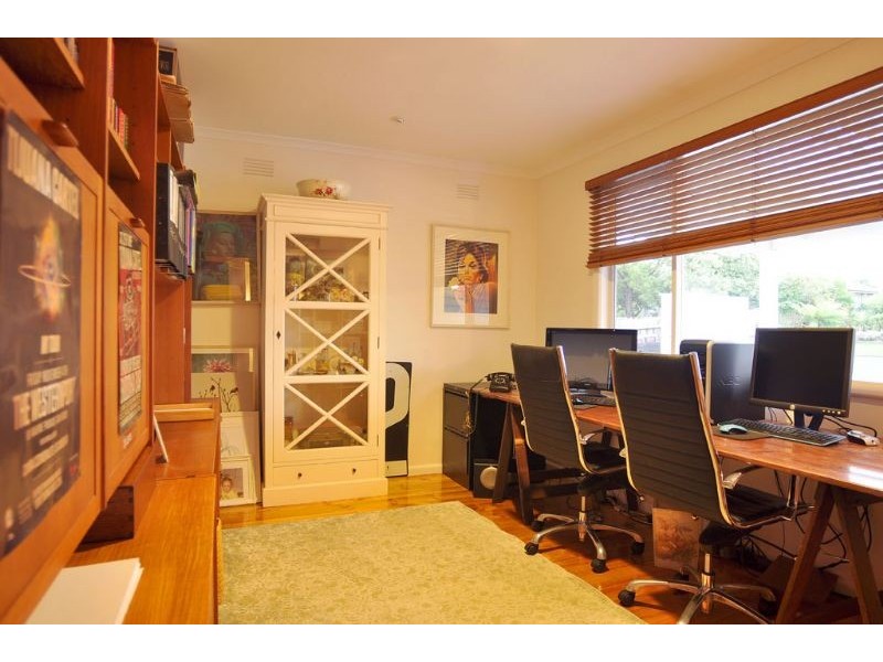 2 Darling Avenue, Inverloch VIC 3996