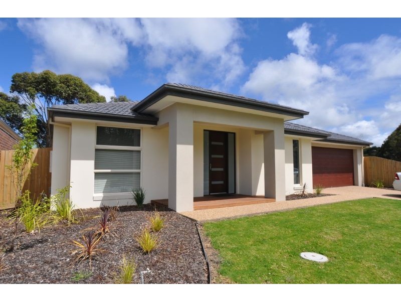 7 Blue Wren Way, Inverloch VIC 3996