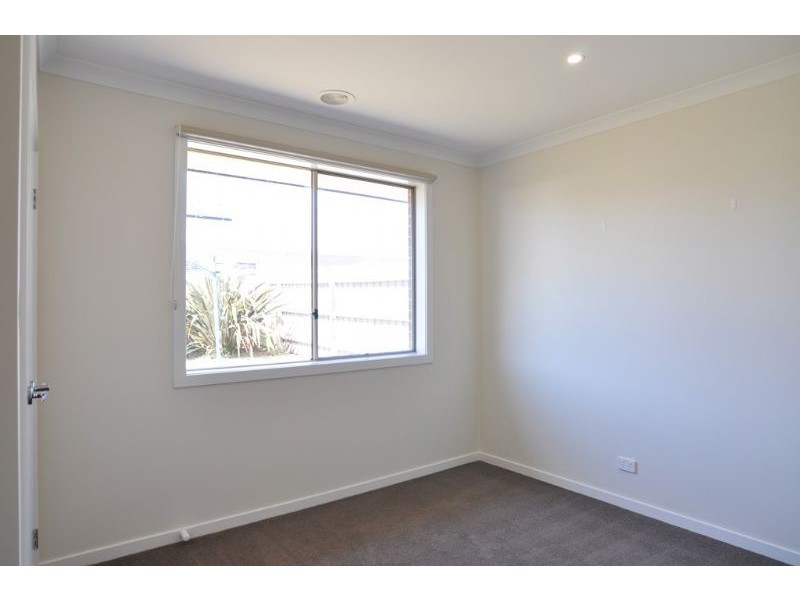 13 Queenscliff Drive, Inverloch VIC 3996