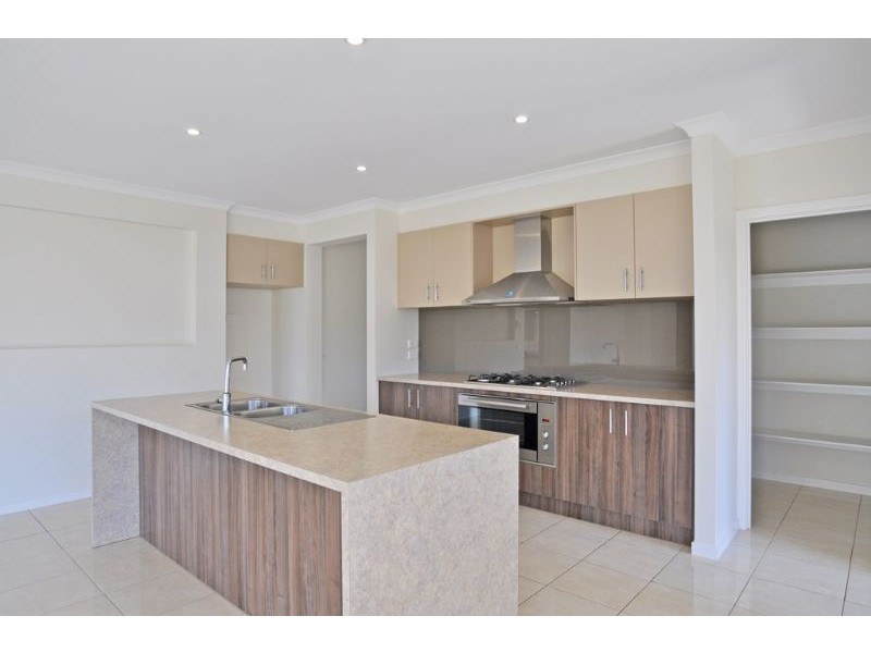 13 Queenscliff Drive, Inverloch VIC 3996