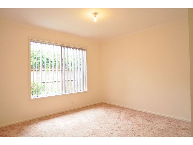 5 Heather Grv, Inverloch VIC 3996