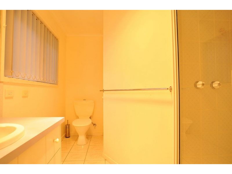 5 Heather Grv, Inverloch VIC 3996