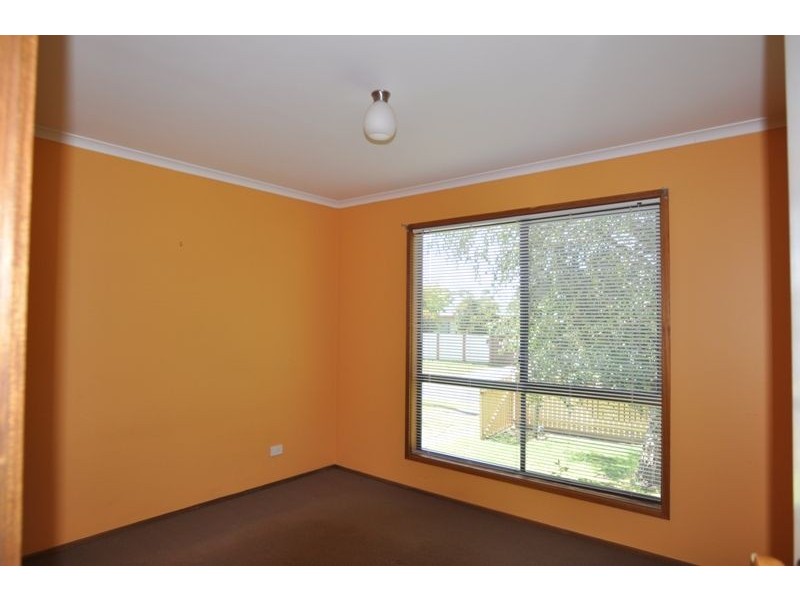 2 Alwyn Court, Inverloch VIC 3996
