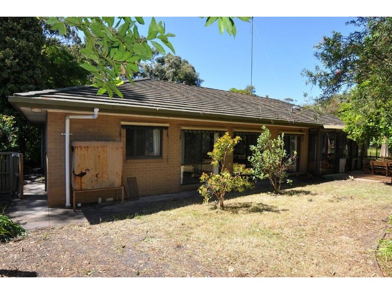 20 Surf Parade, Inverloch VIC 3996