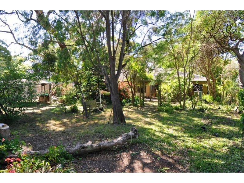 20 Surf Parade, Inverloch VIC 3996