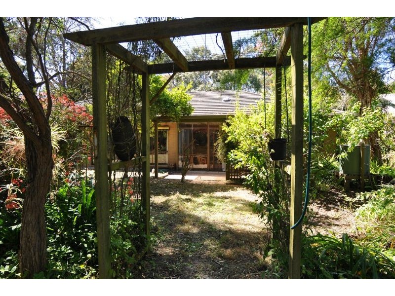 20 Surf Parade, Inverloch VIC 3996