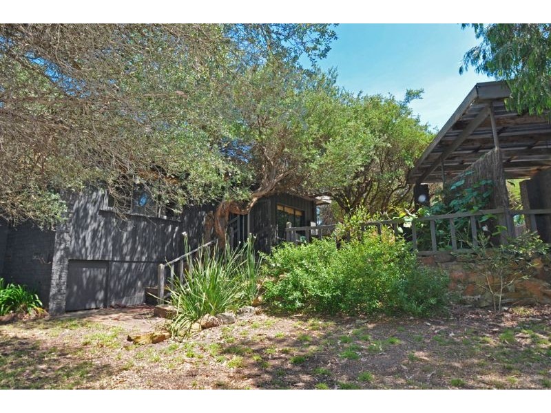 132 Lohr Ave, Inverloch VIC 3996