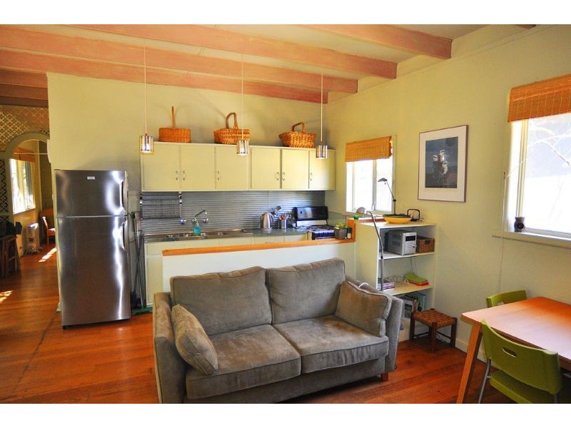 132 Lohr Ave, Inverloch VIC 3996