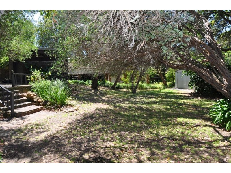 132 Lohr Ave, Inverloch VIC 3996