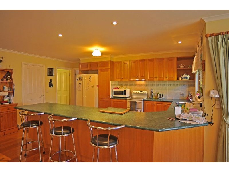 4 Ascot Place, Inverloch VIC 3996