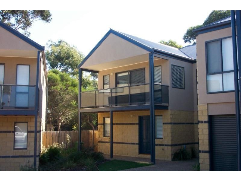 3/20-22 Kathryn Close, Inverloch VIC 3996