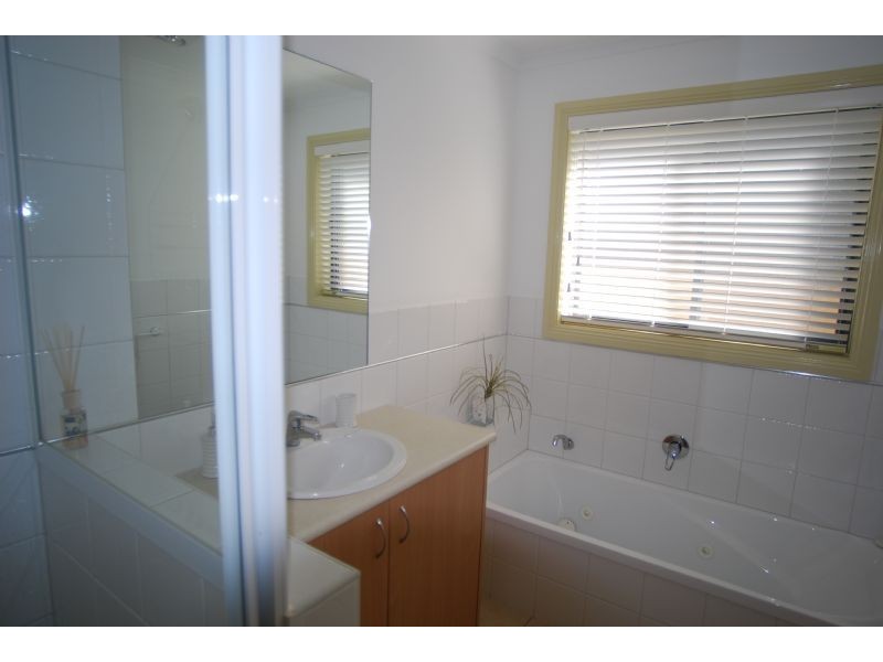 3/20-22 Kathryn Close, Inverloch VIC 3996