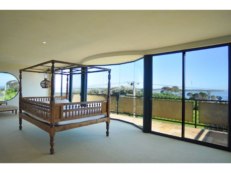 55 The Esplanade, Inverloch VIC 3996