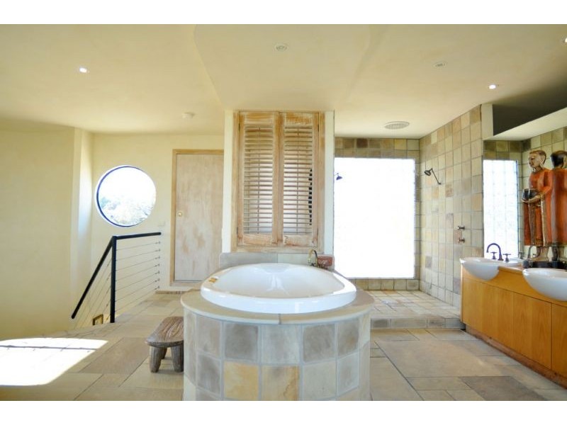 55 The Esplanade, Inverloch VIC 3996