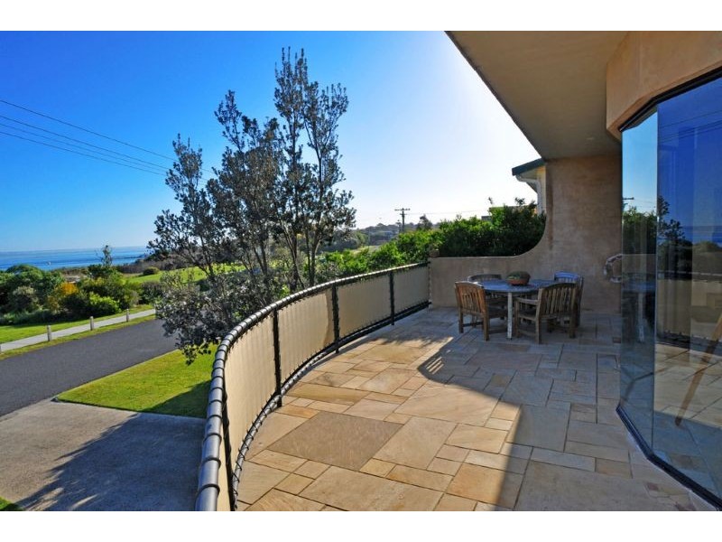 55 The Esplanade, Inverloch VIC 3996