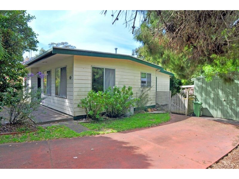16 Nautlius Rd, Inverloch VIC 3996
