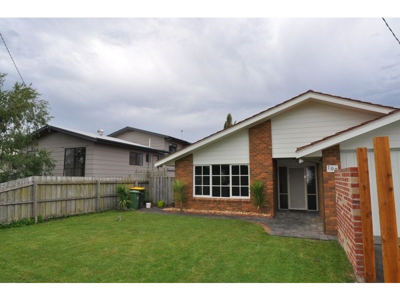 109 Toorak Road, Inverloch VIC 3996