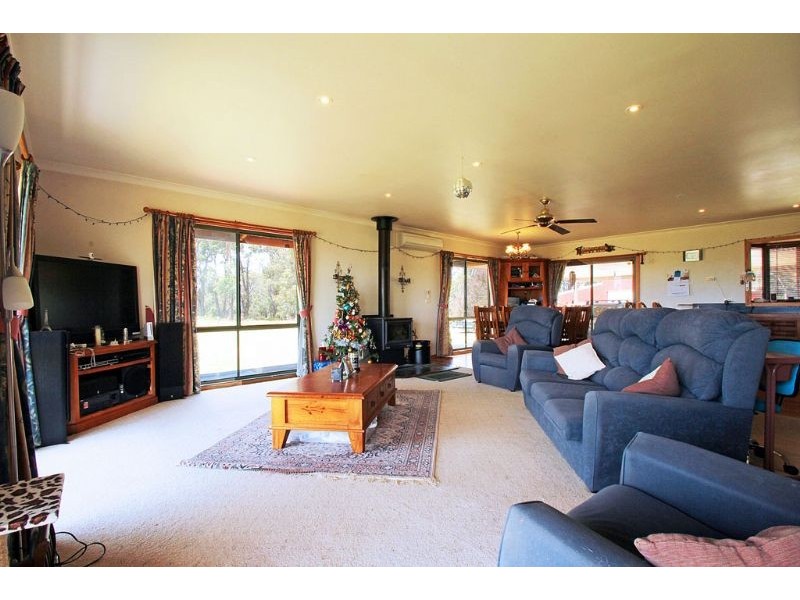 285 Sewells Rd, Koonwarra VIC 3954