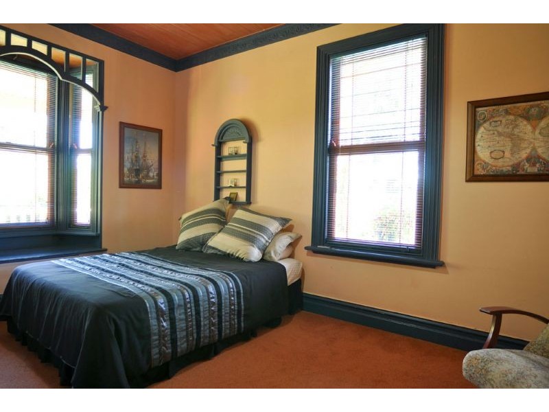 240 Lomagnos Rd, Outtrim VIC 3951
