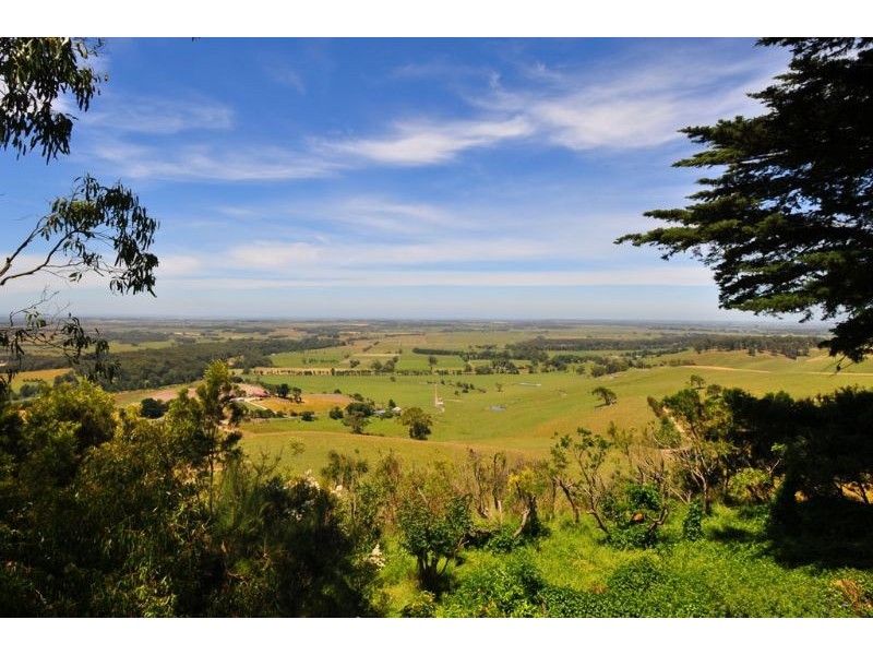 240 Lomagnos Rd, Outtrim VIC 3951