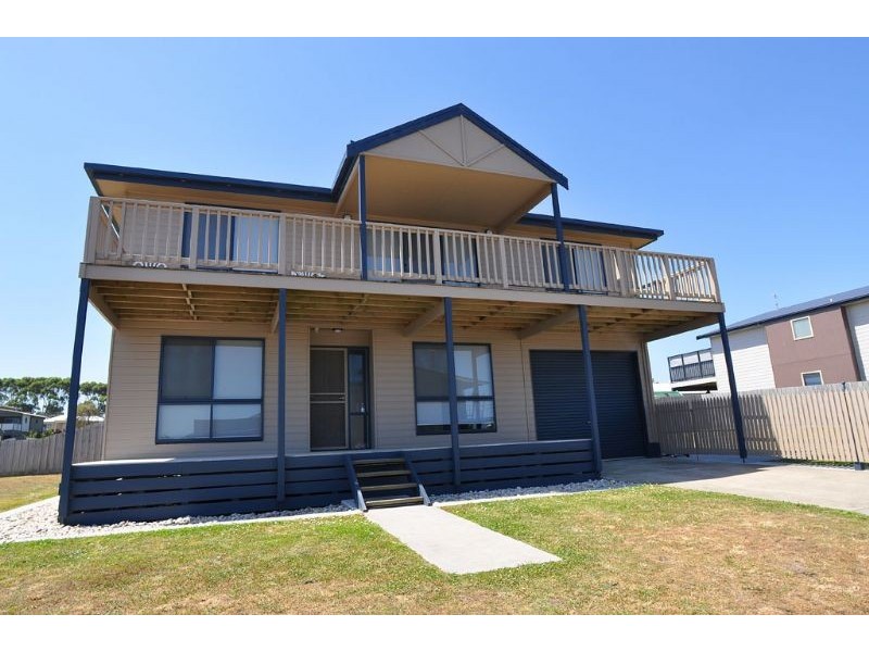 9 Endeavour Place, Inverloch VIC 3996