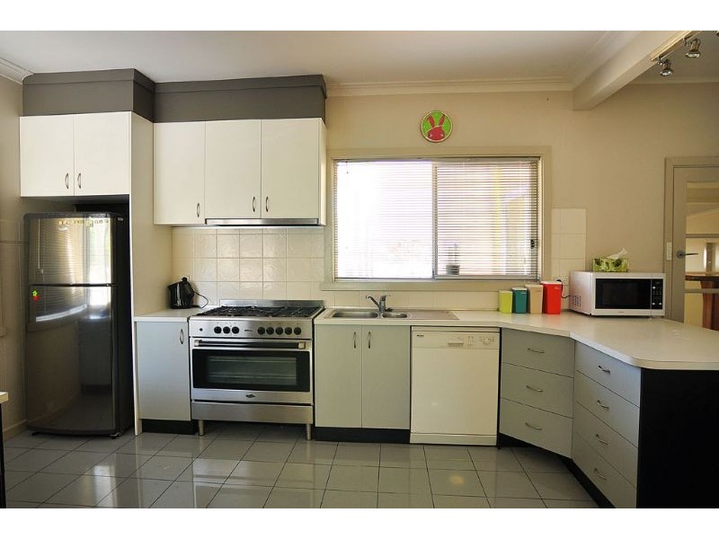 18 Nautilus Rd, Inverloch VIC 3996