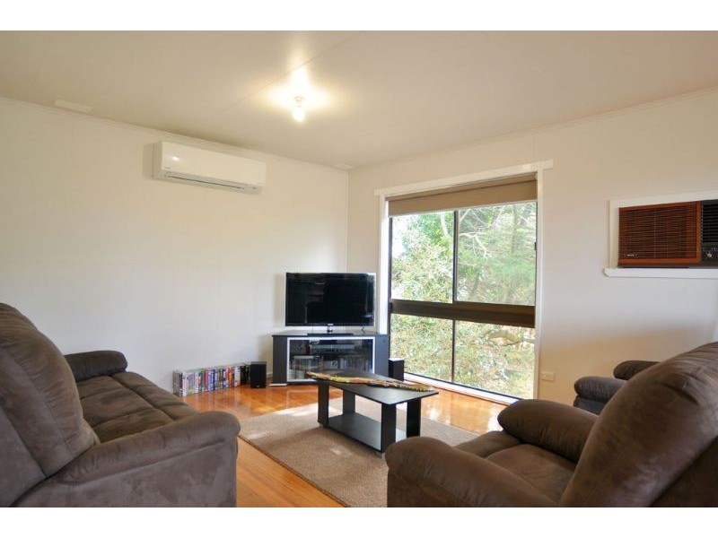 33 A’Beckett Street, Inverloch VIC 3996