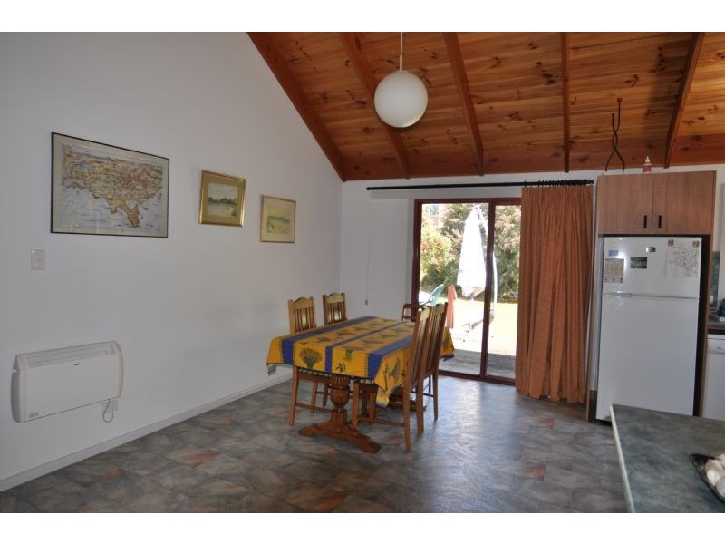 13 Beilby Ave, Inverloch VIC 3996