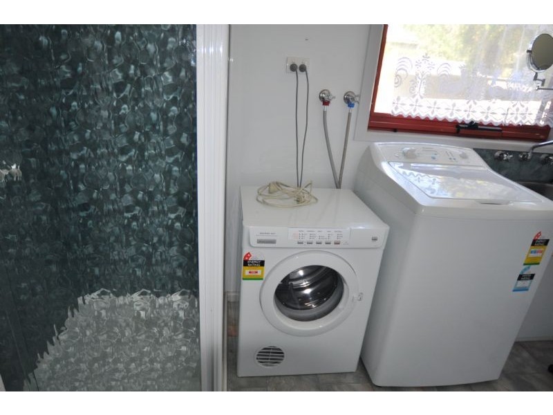 13 Beilby Ave, Inverloch VIC 3996