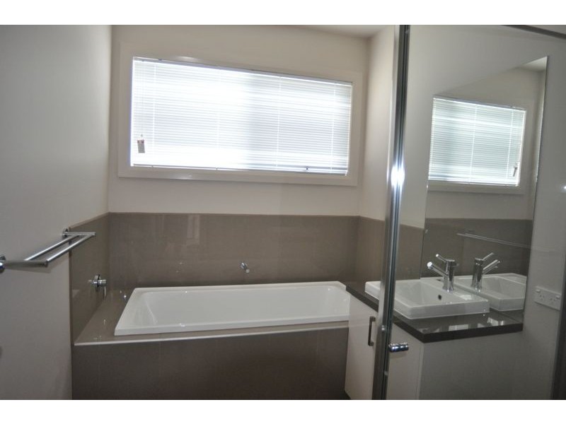 2/7 Scarborough Street, Inverloch VIC 3996